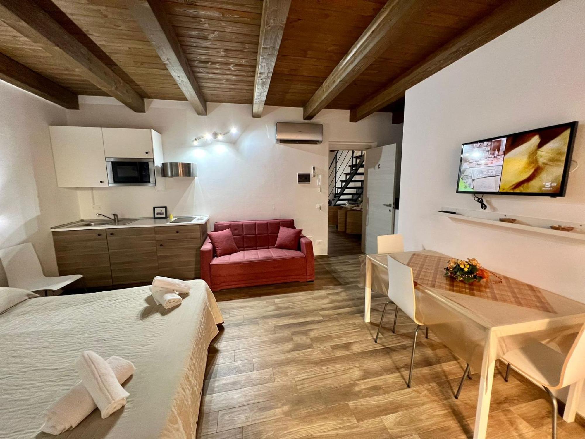 67 Rooms Cefalu Exterior photo