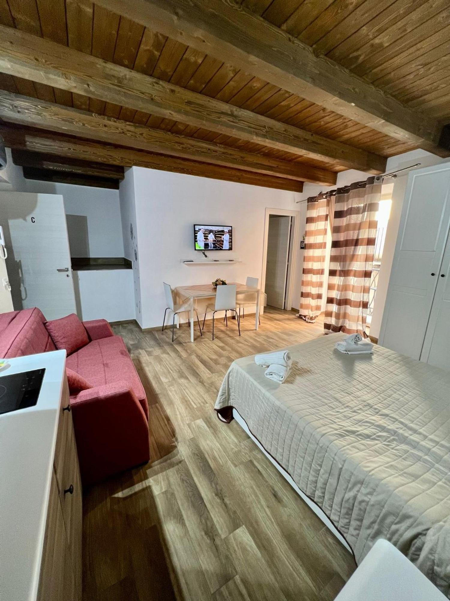 67 Rooms Cefalu Exterior photo